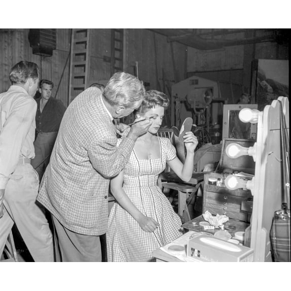on the set of The Bold And The Brave Photo Print (8 x 10)