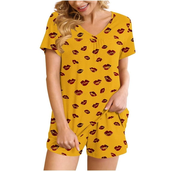 qucoqpe Comfy Lounge Sets for Women Fashion Floral Print Short Sleeve V-Neck Tops and Pockted Shorts Sets 2 Piece Casual Loose Pajamas for Women Set