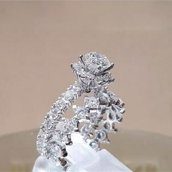 rygai 2Pcs Wedding Ring Rhinestones Shining Shiny Electroplating Elegant Gift Alloy Finger Ring Wedding Supplies Gift,Silver
