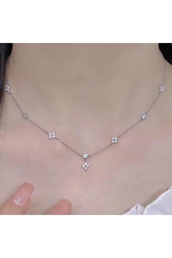 s925 sterling silver diamond four-leaf clover necklace for women light luxury and cold style Internet celebrity INS tassel niche collarbone chain