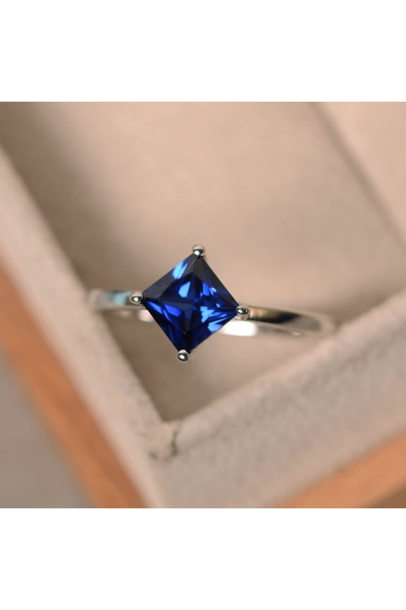 sapphire ring, princess cut sapphire,silver, solitaire ring, prong setting, September birthstone