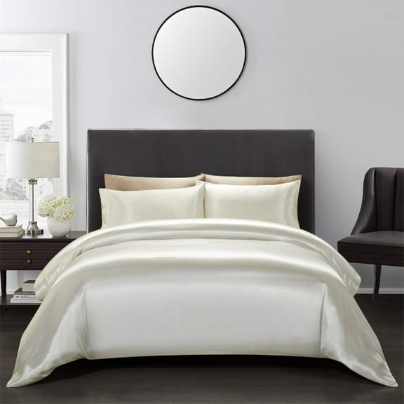 The satin white bedding three-piece set comes in two sizes: Queen and King. The luxurious hotel-grade imitation silk material is fine and comfortable, suitable for modern and simple styles