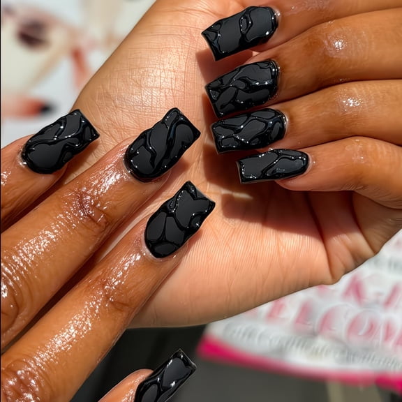 A set of 24 pieces, medium square acrylic Press on Nails, 3D matte black advanced texture, irregular lines, summer simple temperament false Press on Nails