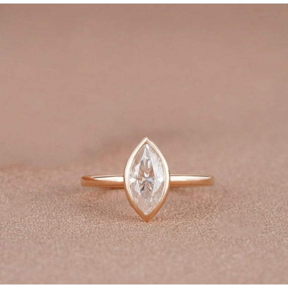 solitaire jewels 1.5CT Marquise Bezel Set Moissanite Solitaire Engagement Ring For Women, 18K Rose Gold