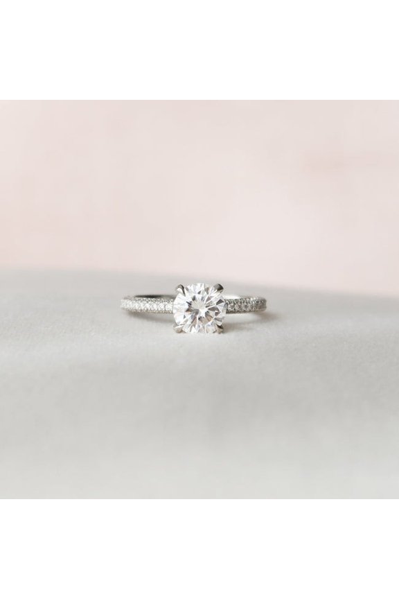 1.5CT Round Moissanit Solitaire Engagement Ring For Women, 14K White Gold Plating Over Silver, D Color VVS Clarity