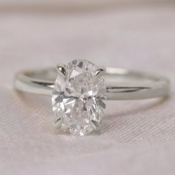 solitaire jewels 1.7CT Oval Moissanit Solitaire Engagement Ring For Women, 10K White Gold
