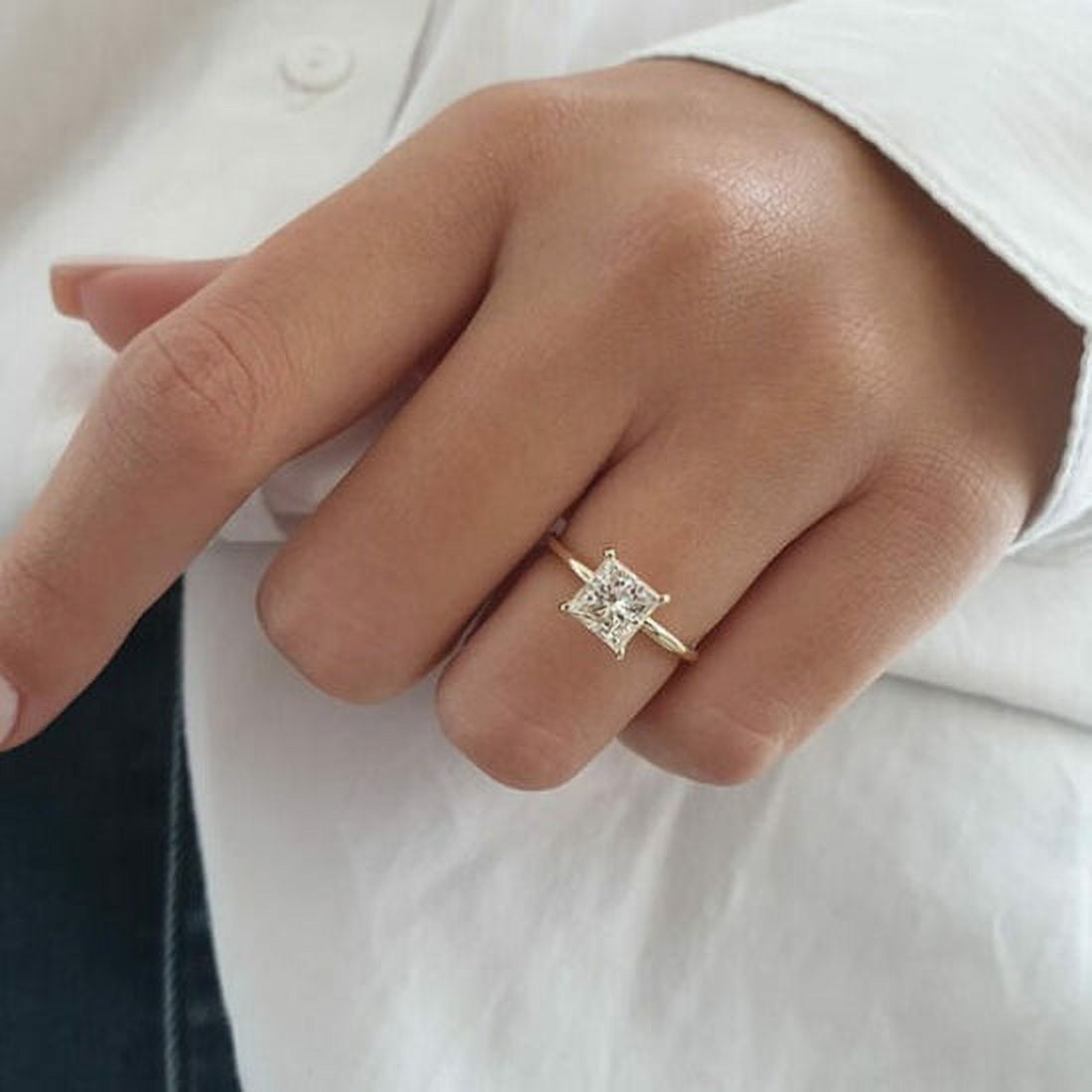 solitaire jewels 1CT Princess Cut Moissanite Solitaire Engagement Ring For Women, 10K White Gold
