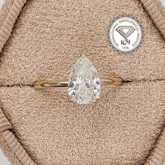 solitaire jewels 2CT IGI Certified Pear Lab Grown Diamod Solitaire Engagement Ring For Women, 14K Yellow Gold, EF Color VS Clarity