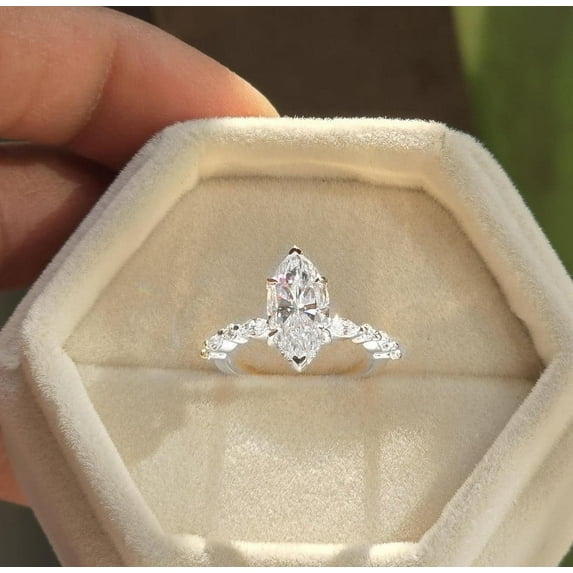 solitaire jewels 2CT Marquise Moissanit Hidden Halo Engagement Ring For Women, 18K White Gold