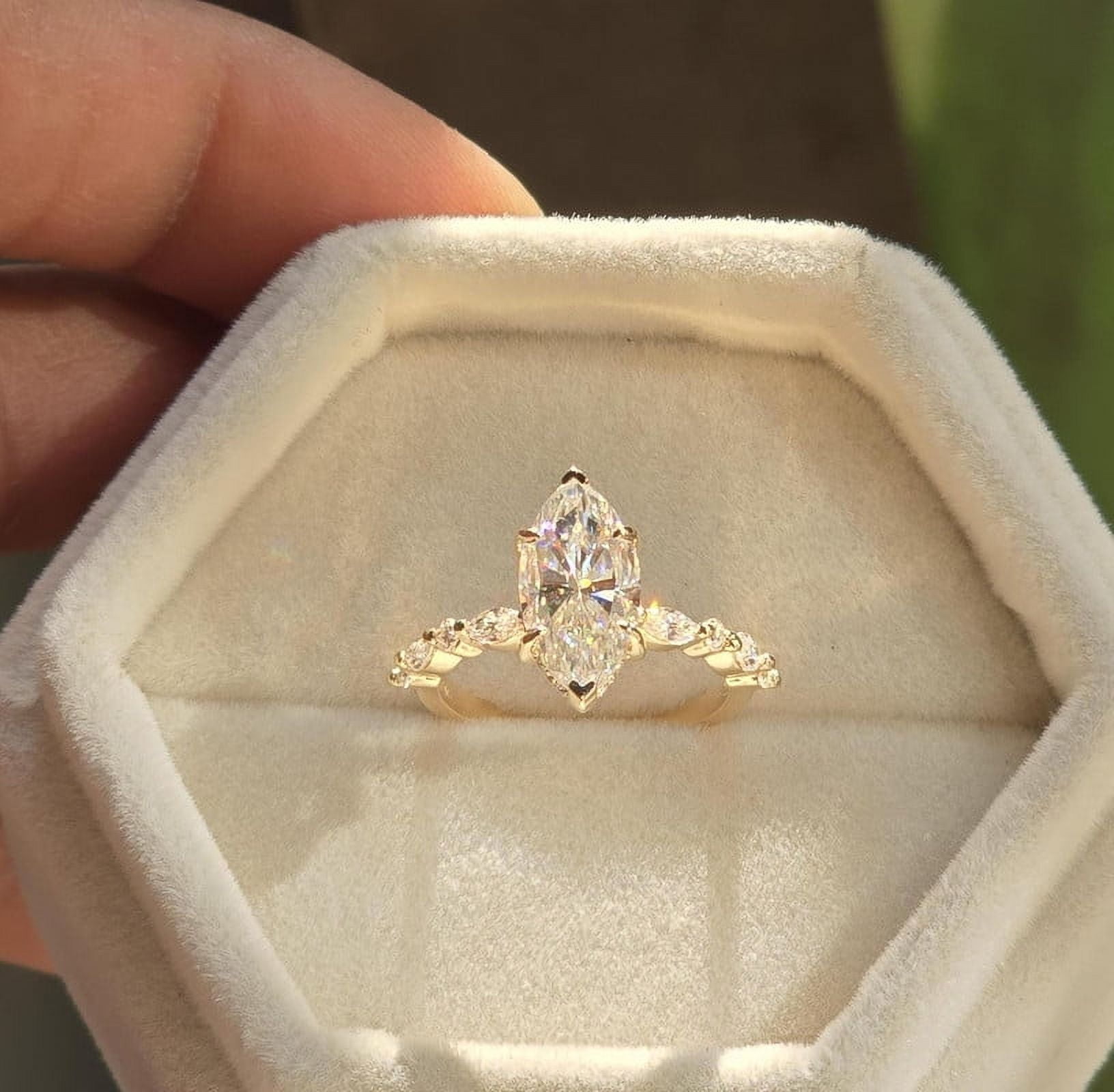 solitaire jewels 2CT Marquise Moissanit Hidden Halo Engagement Ring For Women, 18K Yellow Gold
