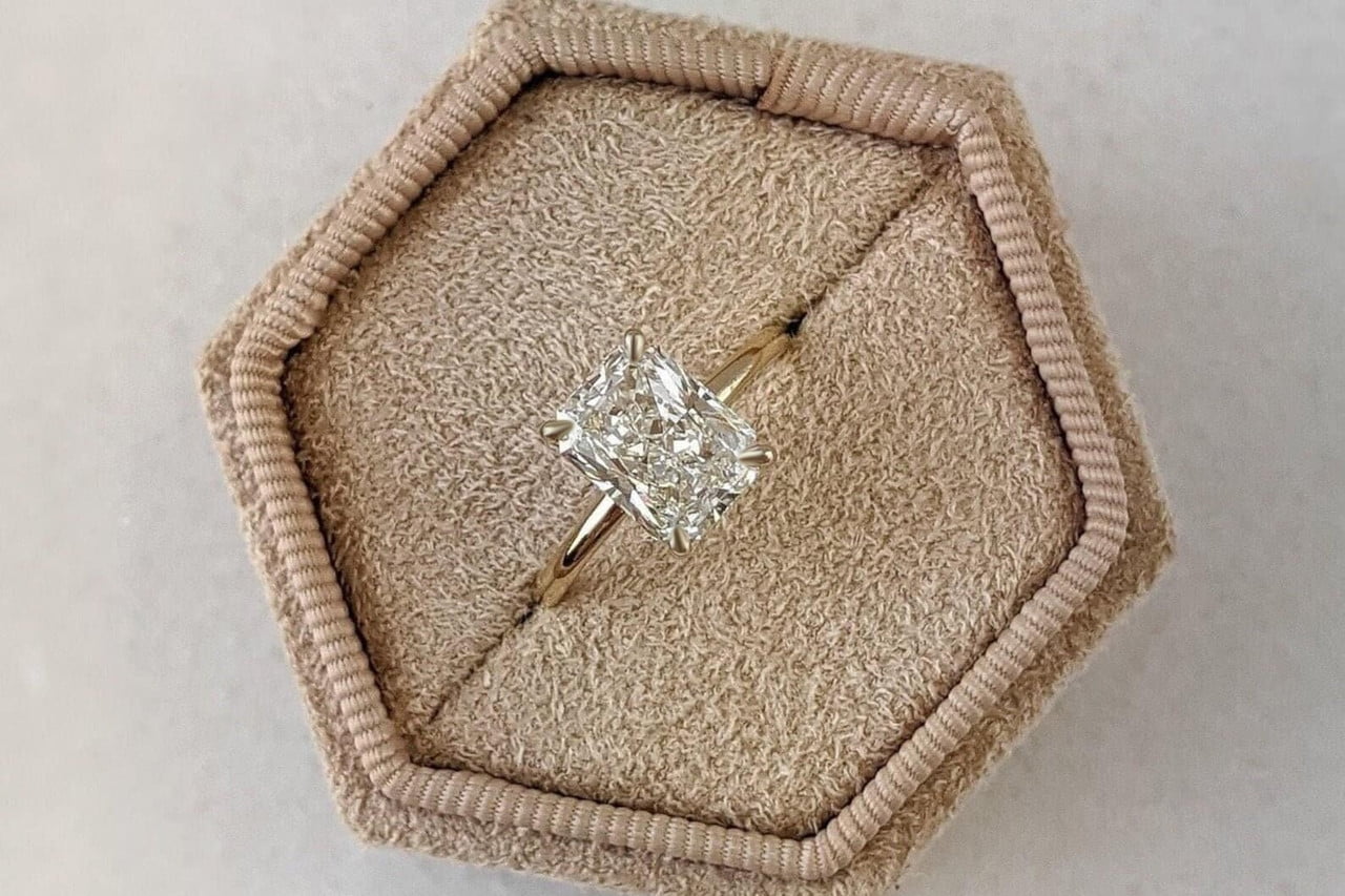 solitaire jewels 3.5CT Radiant Moissanite Solitaire Engagement Ring For Women, 10K White Gold