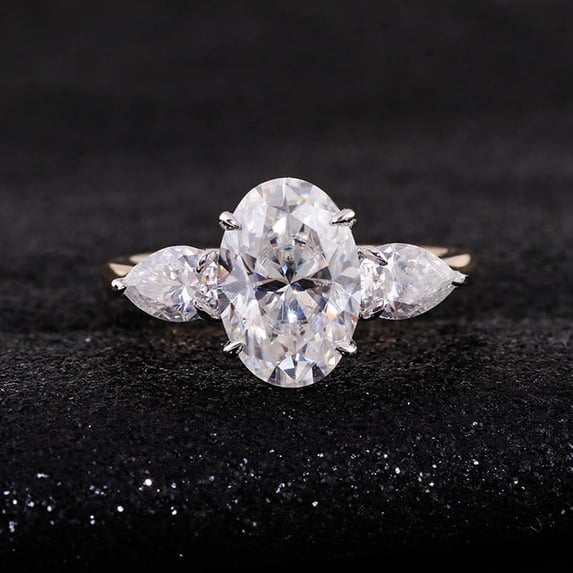 solitaire jewels 3.75CT Oval Moissanite 3 Stone Engagement Ring For Women, 14K Yellow Gold