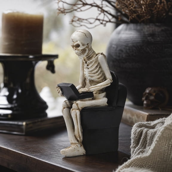 sruoe Halloween Skeleton On Toilet Resin Figurine, Gothic Desktop Statue, Halloween Tabletop Ornament, Halloween Decor for Shelf Bathroom Mantel