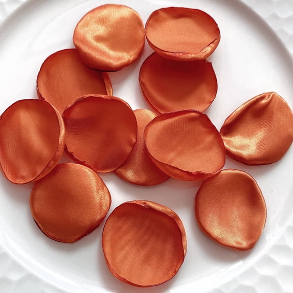 suxuMhao Artificial Flower Rose Petals Bulk - 400 Pcs 1.2in Flower Petals for Decoration, Rose Petals for Wedding, Silk Flower Petals,Realistic Fake Flower Petals in Orange Yellow