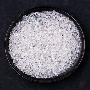 suxuMhao Decorative Stones, Clear Quartz Crushed Crystals 200g, 5-7mm Raw Crystal, Aquarium Gravel, Crystal Chips for Cleansing, Decorative Stones for Vases, Polished Crystal Fragments, Style 2