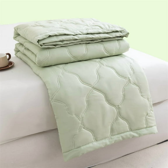 suxuMhao Light Green Summer Quilts, 100*150cm Thin Quilt, Light Weight Quilts Coverlet for Summer, Breathable, cool & comfortable,Soft Comfortable Quilts for Bed, Machine washable,1 Piece
