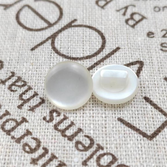 suxuMhao Pearlized Mushroom Decorative Resin Toggle Buttons, 16L Clear White Half Circle Buttons, 100 Pcs Sewing Fasteners for Craft Sewing, Fabric Fasteners & Dress Closures