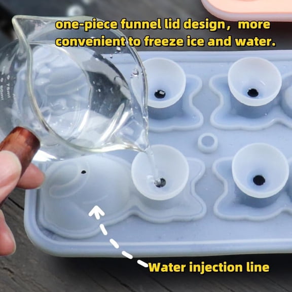 This title highlights the key features: the cute 3D cat design, silicone material, BPA-free safety, and its playful, functional use for creating animal-shaped ice cubes.
