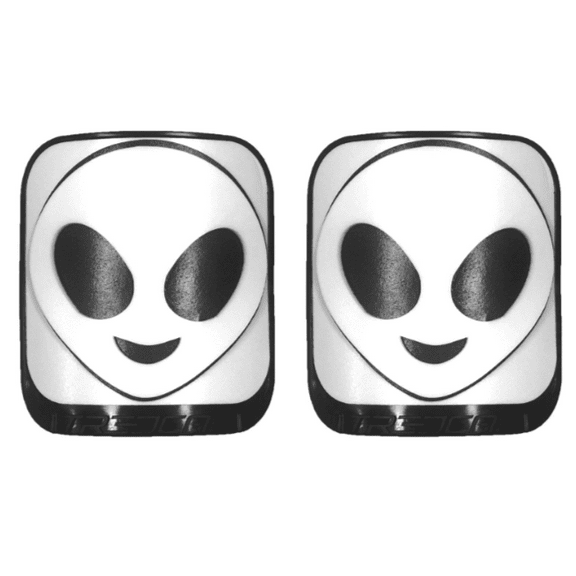 treDCAL Custom Alien Thigh Pads
