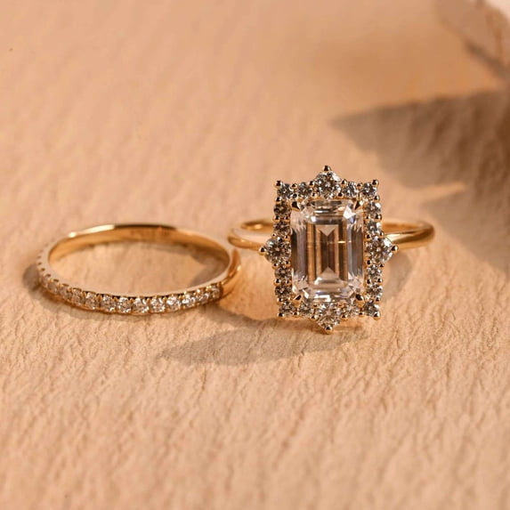 vylahjewellery 14K Vermeil Yellow Gold Anniversary Proposal Ring Halo Moissanite Engagement Ring for Her Classic Emerald Cut Diamond Bridal Set Wedding Ring