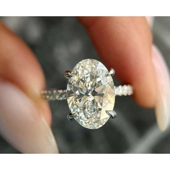 vylahjewellery 18K Rose Gold Moissanite Diamond Ring 1.50 Ct Hidden Halo Oval Cut Engagement Ring Gift for Special One