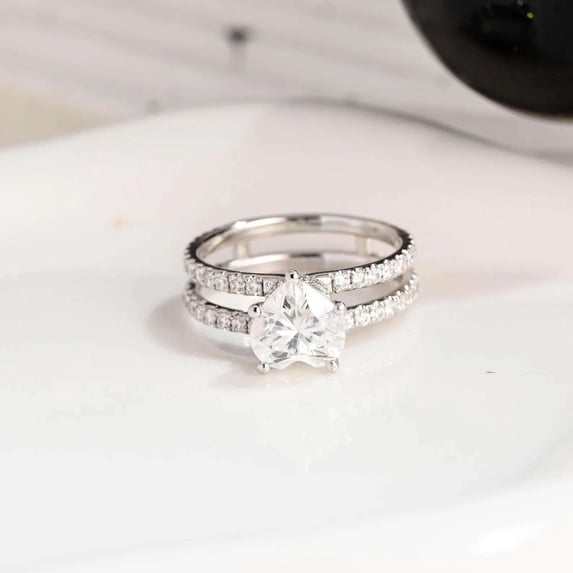 vylahjewellery 925 Sterling Silver Hidden Halo Heart Cut Moissanite Engagement Ring Double Band Wedding Ring Enhancer Promise Ring Romantic Engagement Ring
