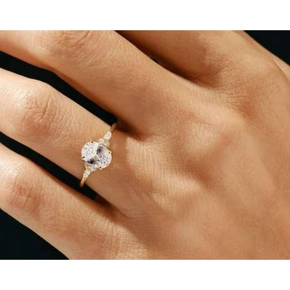 vylahjewellery Beautiful 2 CT Oval Cut Moissanite Diamond Ring Best Stacking 18K White Gold Engagement Ring for Woman