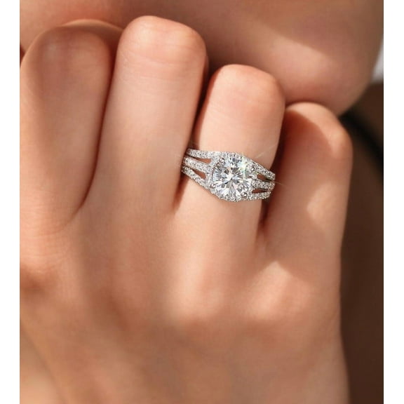 vylahjewellery Round Cut Moissanite Engagement Ring – Triple Band Design – Bridal Jewelry Gift for Anniversary or Wedding Ring – Luxury Promise Ring Set