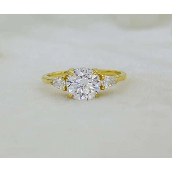 vylahjewellery Unique 18K Yellow Gold Wedding Ring 2 Ct Round Cut Moissanite Diamond Ring Gift for Her