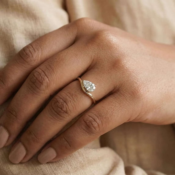 vylahjewellery Vermeil Yellow Gold Anniversary Ring Pear Cut Moissanite Solitaire Engagement Ring Modern Wedding Jewelry Gift for Her Valentine's Special Rings