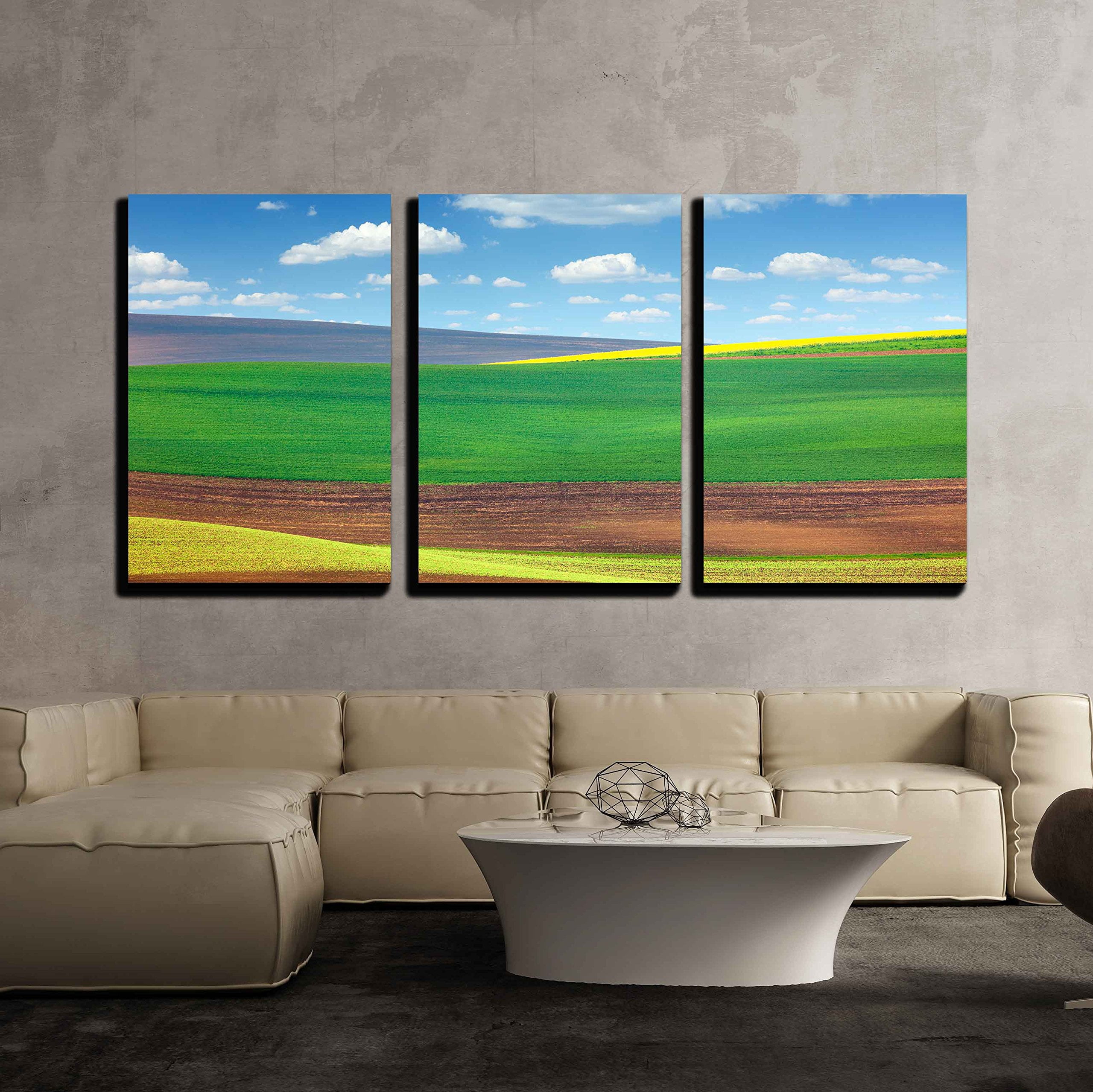 Stayed at a hotel with this beautiful landscape art piece. But, I've never  seen an art piece with such clashing art styles. What is this? :  r/AskArtists, image size:2560x2559