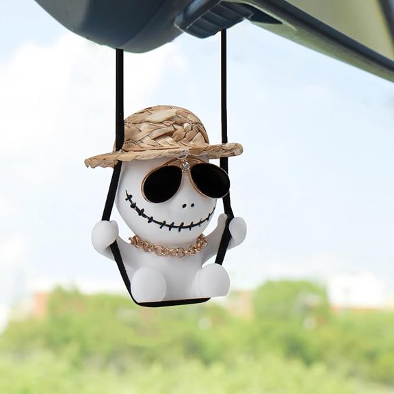 wonuu Swinging Skull Car Rear View Mirror Hanging Ornament - Cool Skeleton Pendant for Auto Interior Decoration, Straw Hat Skull Accessory