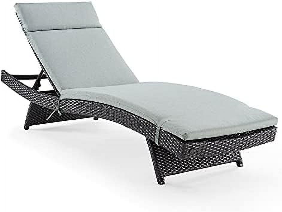 xrboomlife CO7144BRMO Biscayne Outdoor Wicker Chaise Lounge with Mocha