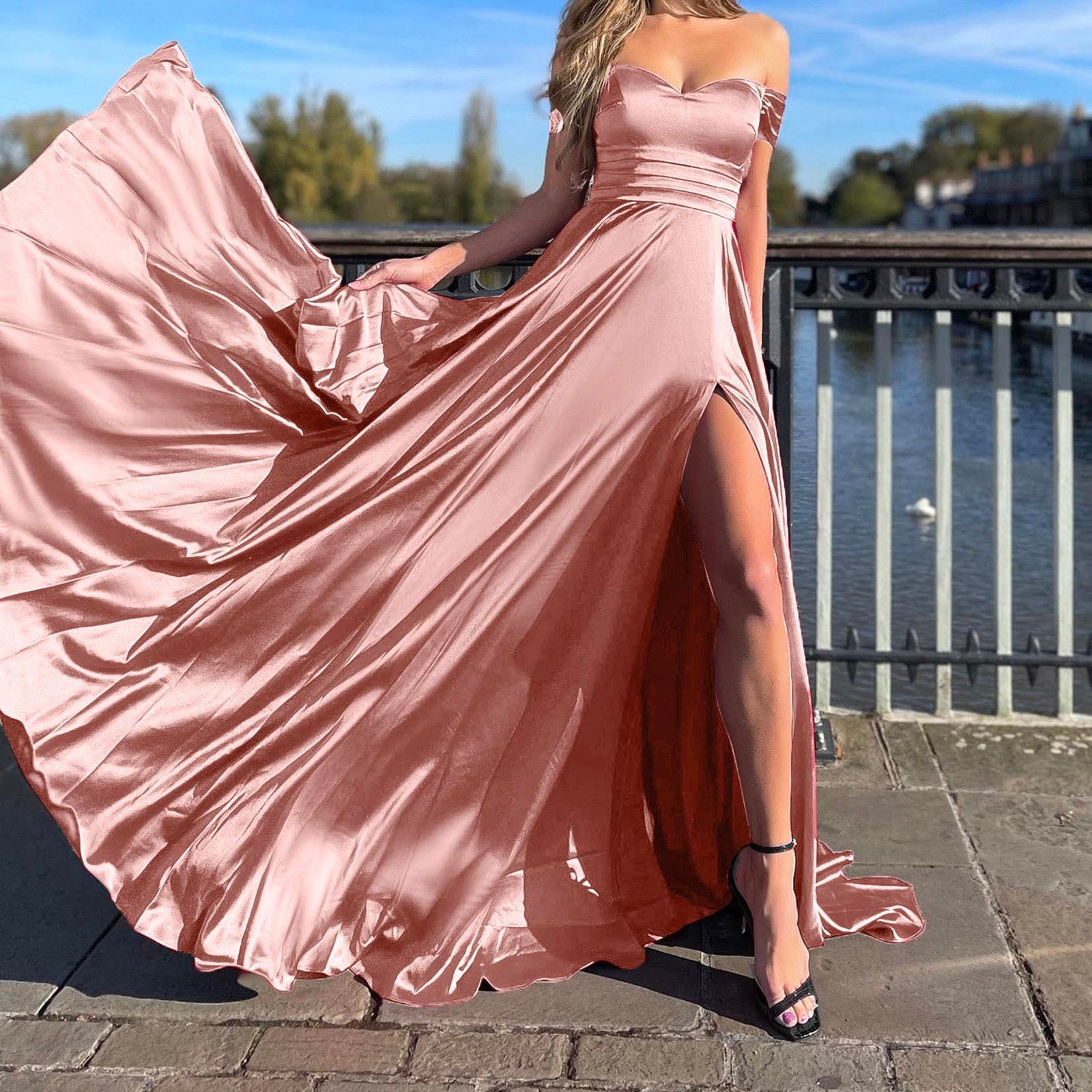 Heat Holders Ladies Dressing Gown Dusty Pink | Coopers Of Stortford